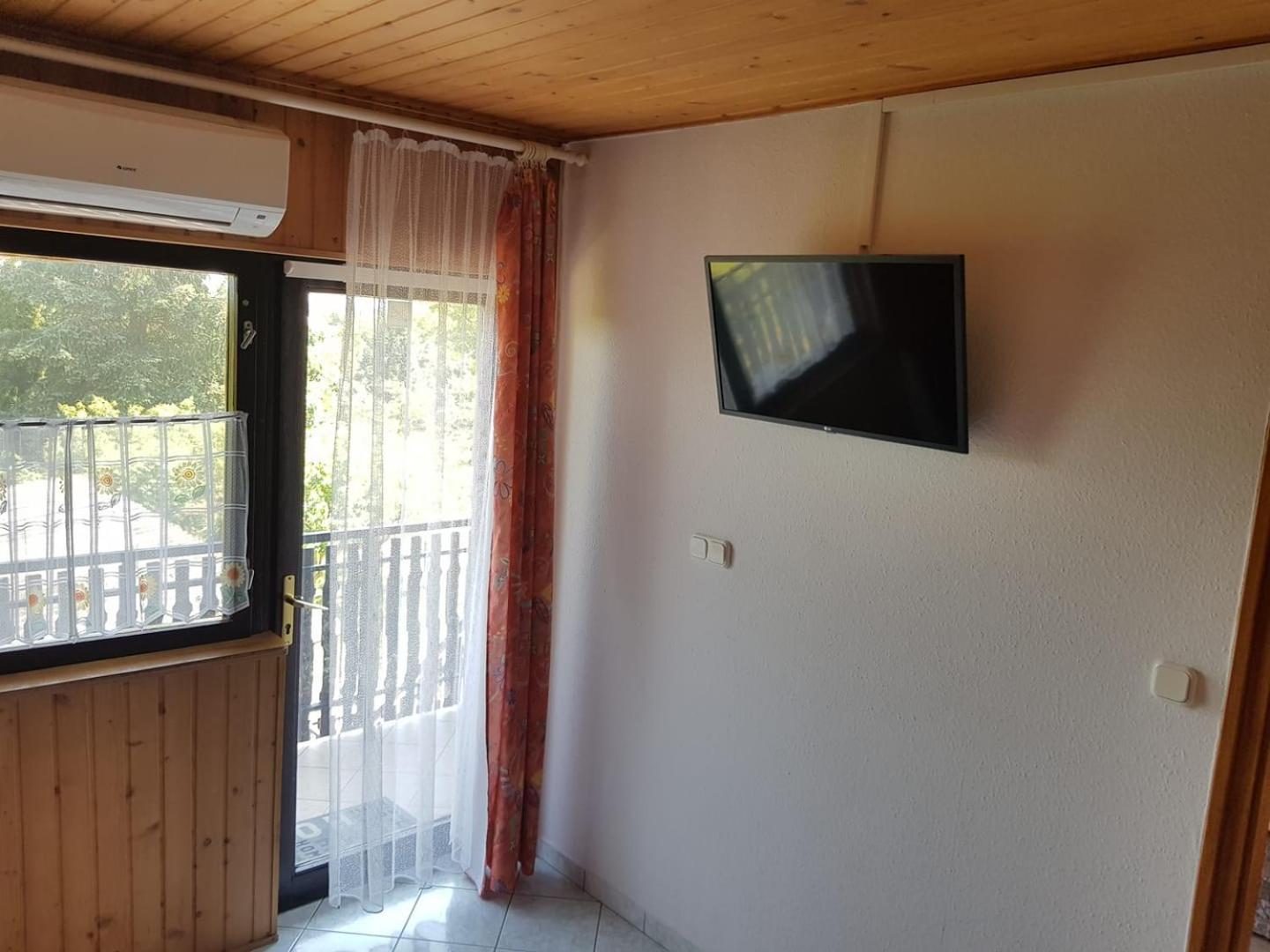 Panna Apartmanhaz Balatonlelle Eksteriør bilde