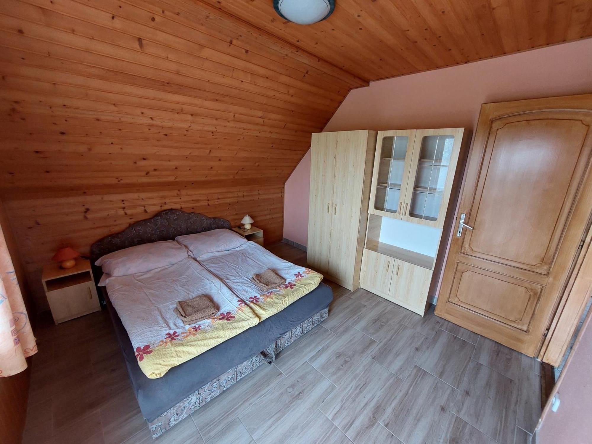 Panna Apartmanhaz Balatonlelle Eksteriør bilde
